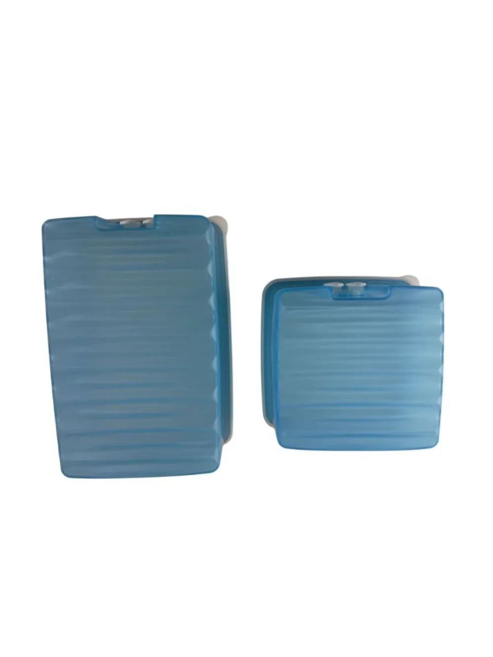 Tupperware FridgeSmart Storage Containers Blue W/Lids Set Of 2 Vintage
